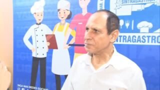 #TBT da nossa Festa 2025 🎉
Que festa inesquecível! Um momento de celebração, união e valorização da nossa categoria — do jeito que a gente merece! 👏✨Nosso presidente Valter Ventura deu uma palavrinha especial e relembrou como tudo começou, mostrando que essa história é construída com dedicação e compromisso.E já avisamos: em 2026 vem ainda melhor! 🚀🎊NÃO FIQUE SÓ FIQUE SÓCIO! ✋🏻
http://sintragastrohsar.com.br/Sede: Av. Padre Anchieta, 315 - Santo André
☎️ (11) 4979-4420
✅ (11) 94724-1425SubSede: Pç. 22 de Novembro, 102 Sala 118 - Mauá
☎️ (11) 4519-7002
✅ (11) 94701-6449